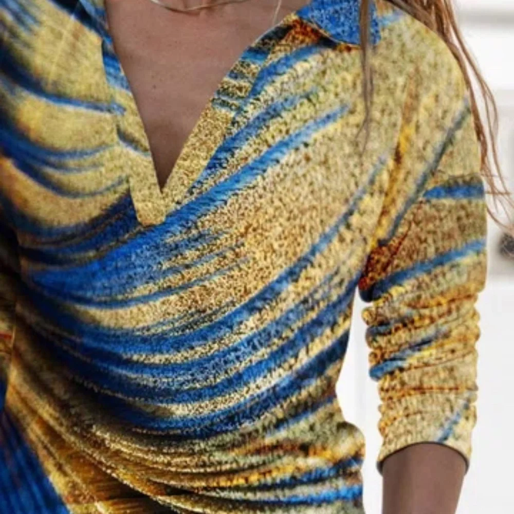 Adorable Blouse with long sleeves in pretty blues and golds in Size M - Picture 2 of 8